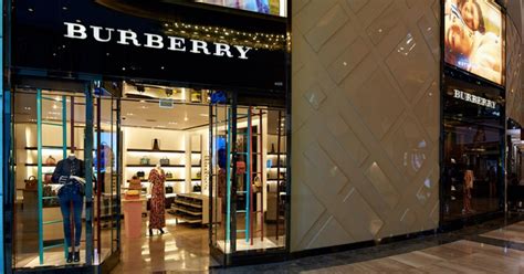 burberry lower parel photos